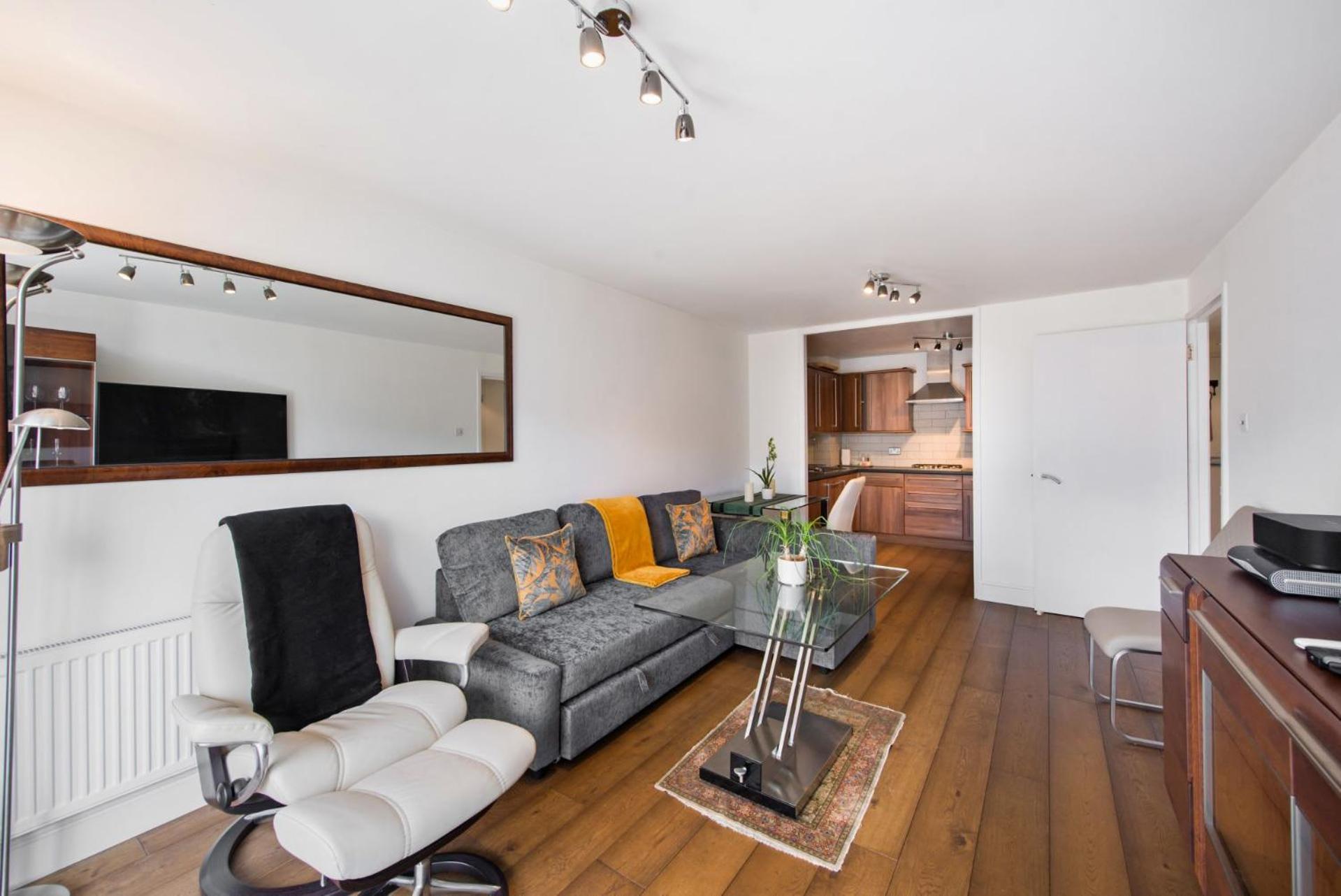 Views For Days - Fitzrovia - By Frankie Says Apartment London Exterior photo